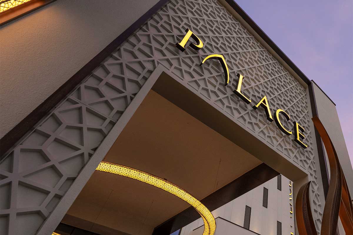 Avarra_By_Palace_Gallery_1